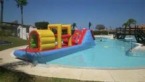 Hinchable acuático alquiler