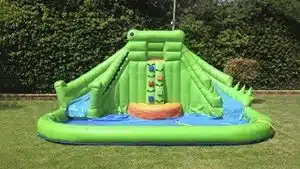 Alquiler castillos hinchables acuaticos en Málaga