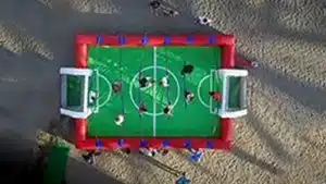 Alquiler futbolín humano hinchable